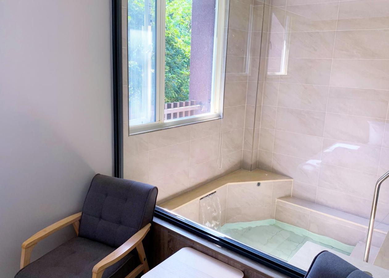 烏來足立司拉 Sla Ulay 溫泉會館 Appartement Wulai Buitenkant foto