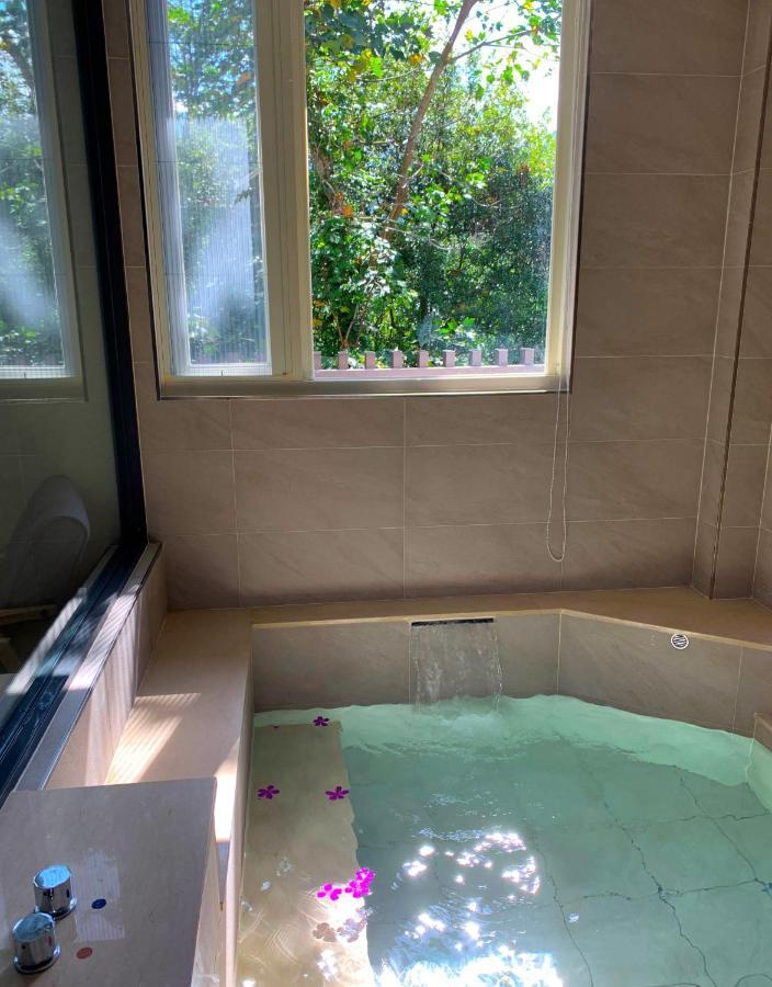 烏來足立司拉 Sla Ulay 溫泉會館 Appartement Wulai Buitenkant foto