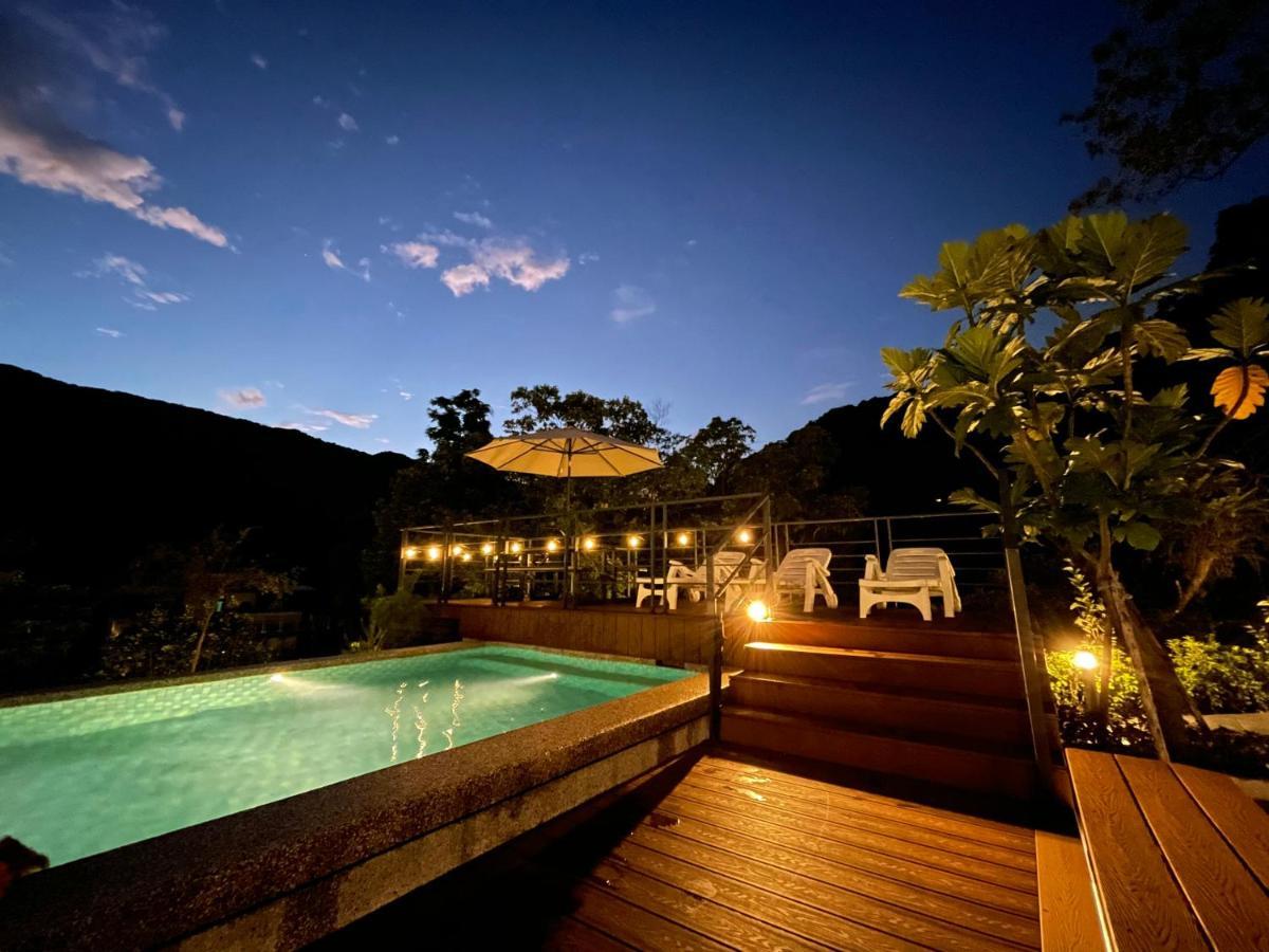 烏來足立司拉 Sla Ulay 溫泉會館 Appartement Wulai Buitenkant foto