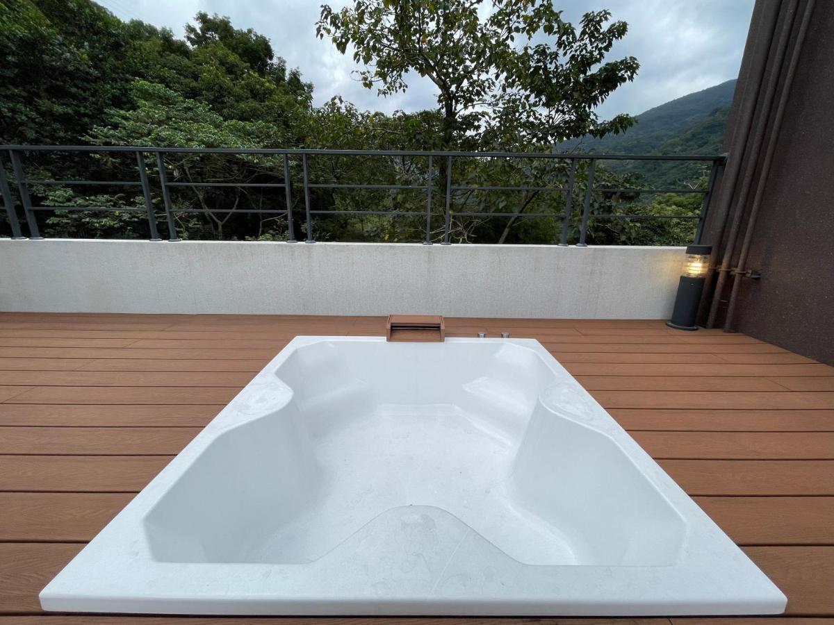烏來足立司拉 Sla Ulay 溫泉會館 Appartement Wulai Buitenkant foto
